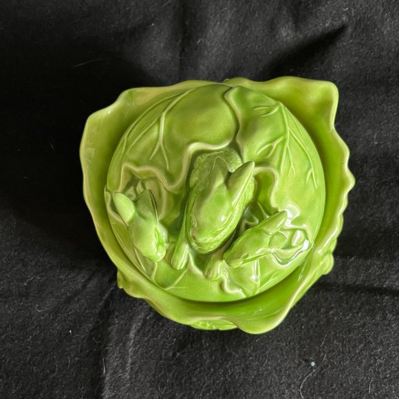 Vintage Holland Mold Co Chartreuse (Green)  “Bunnies In The Cabbage” Bowl w/Lid - Picture 2 of 9